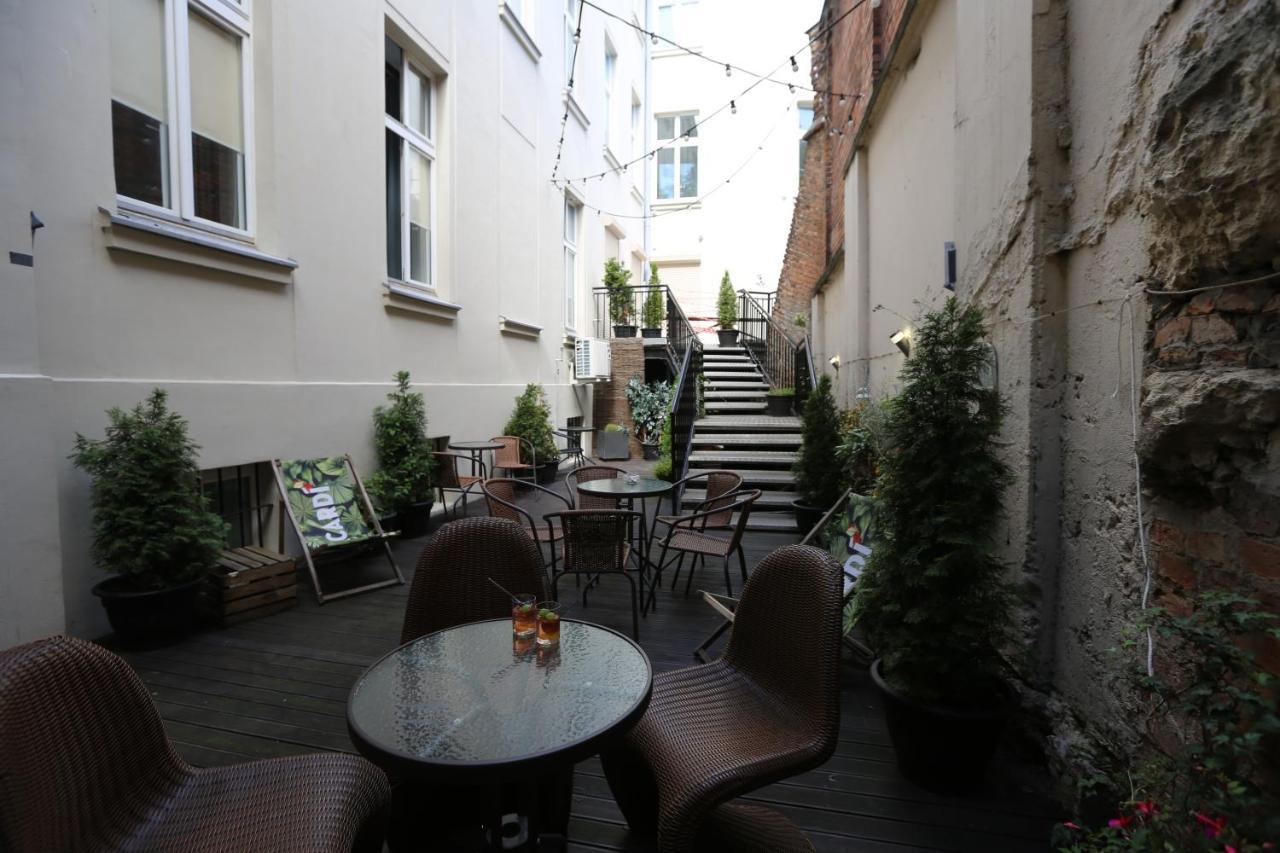 Deja Vu Hostel วอร์ซอ ภายนอก รูปภาพ
