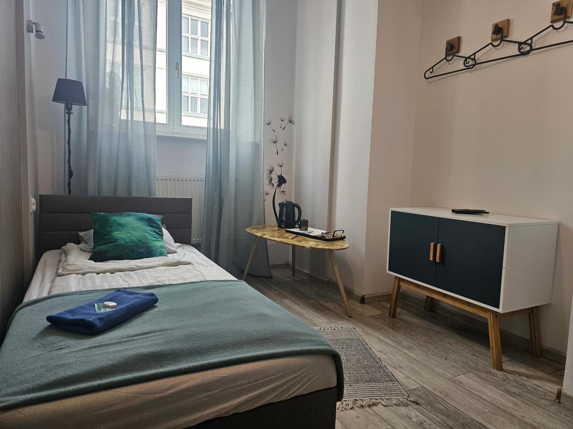 Deja Vu Hostel วอร์ซอ ภายนอก รูปภาพ